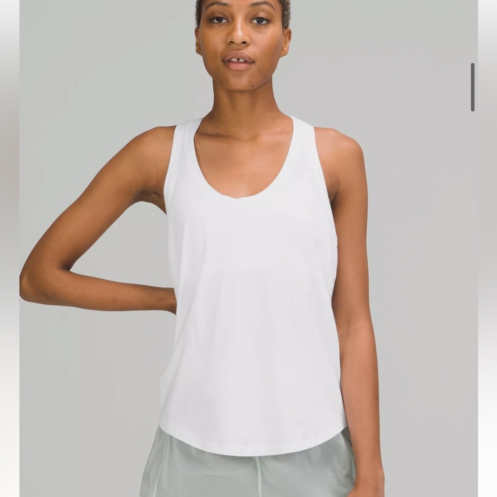 Lululemon Tank with open back